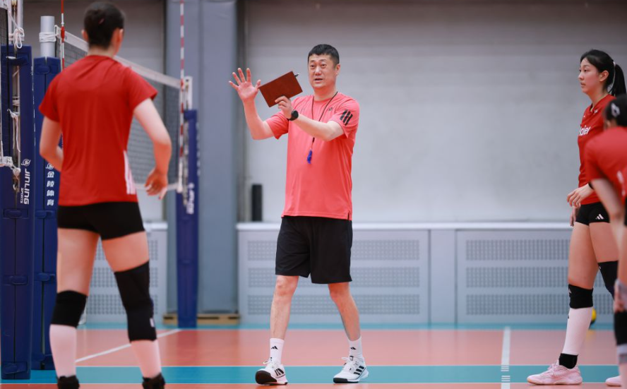 带上朋友体验九游娱乐棋盘的乐趣