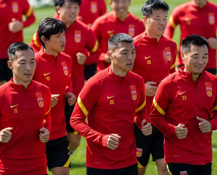 中国足球青岛VS成都